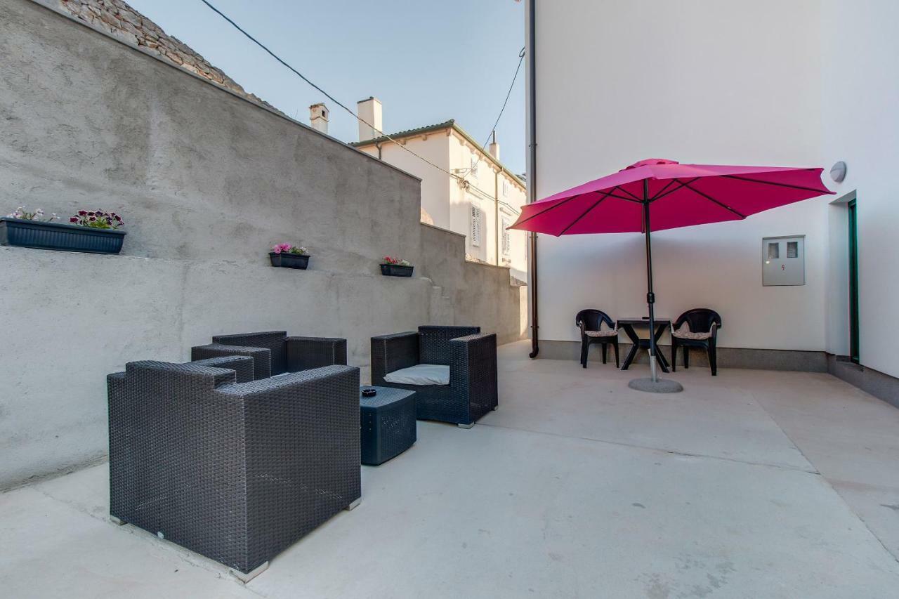 Apartman Leon & Rent A Quad Mali Lošinj Kültér fotó